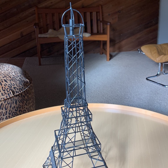 Eiffel Tower in Metal - Picture 4 of 5